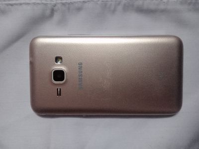 Samsung Galaxy J1 (2016)  1 GB/8 GB