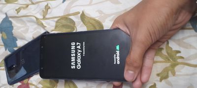 Samsung Galaxy A7 (2018) 4 GB/128 GB