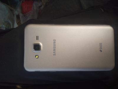 Samsung Galaxy J7 Nxt 2 GB/16 GB