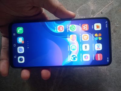 Vivo V15 6 GB/64 GB