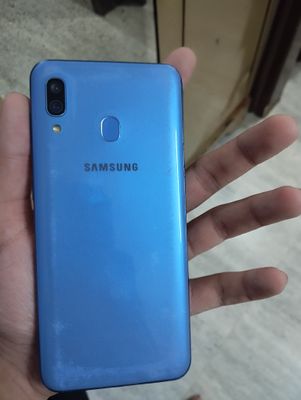 Samsung Galaxy A30 4 GB/64 GB