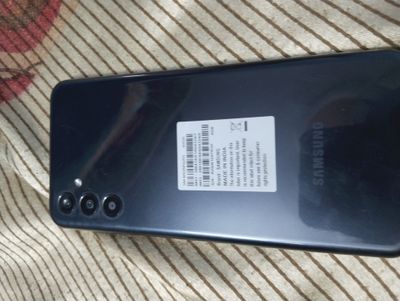 Samsung Galaxy M13 4 GB/64 GB