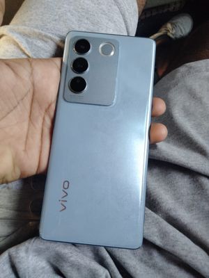 Vivo V27 8 GB/128 GB