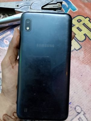 Samsung Galaxy A10 2 GB/32 GB