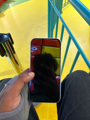 Apple iPhone 16 8 GB/256 GB 2