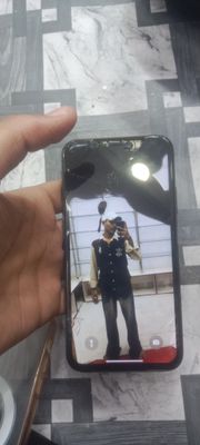 Apple iPhone X 64 GB 3