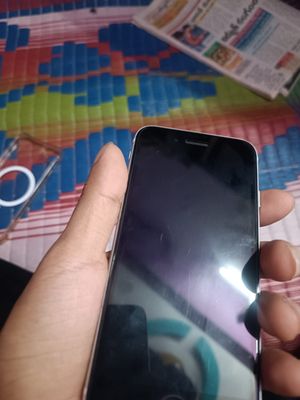 Apple iPhone SE (2nd Gen) 128 GB 2