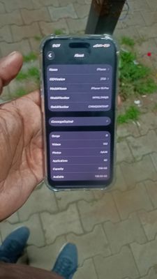 Apple iPhone 16 Pro 8 GB/256 GB 3