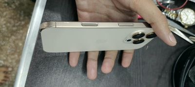 Apple iPhone 16 Pro 8 GB/256 GB 2