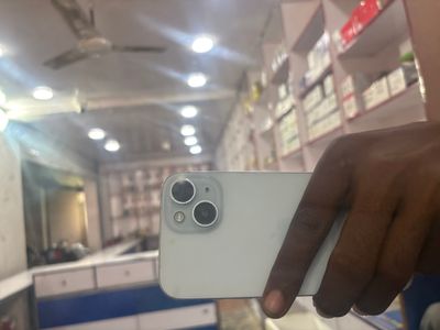Apple iPhone 15 6 GB/128 GB 2