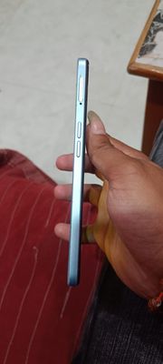 Oppo A78 8 GB/128 GB 3