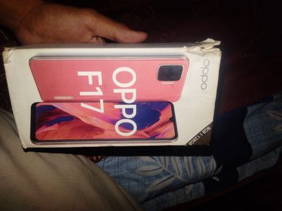 Oppo F17 8 GB/128 GB 3